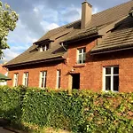 Anwesen Mit Garten- Grill Und Terrasse By Interhome
