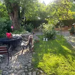 Anwesen Mit Garten- Grill Und Terrasse By Interhome Nyaraló *