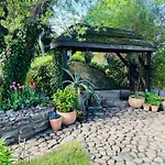 Nyaraló Anwesen Mit Garten- Grill Und Terrasse By Interhome