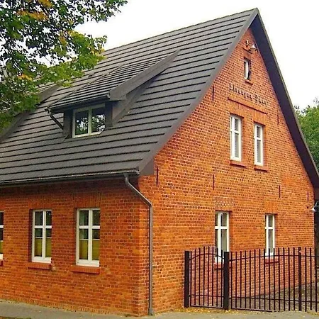 Anwesen Mit Garten- Grill Und Terrasse By Interhome *