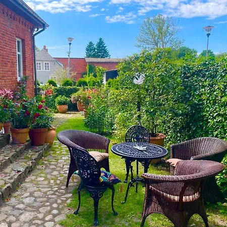 Anwesen Mit Garten- Grill Und Terrasse By Interhome