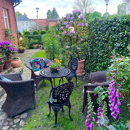Anwesen Mit Garten- Grill Und Terrasse By Interhome