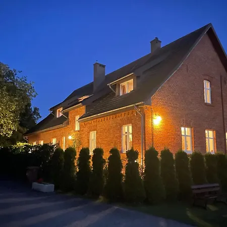 Anwesen Mit Garten- Grill Und Terrasse By Interhome