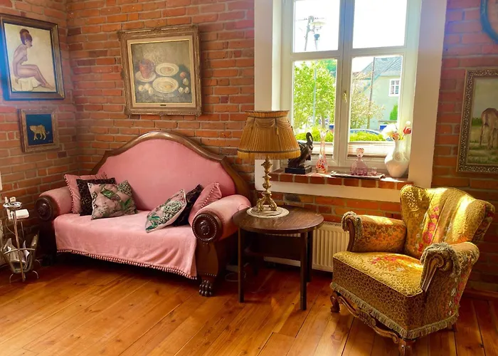 Anwesen Mit Garten- Grill Und Terrasse By Interhome Feriehus