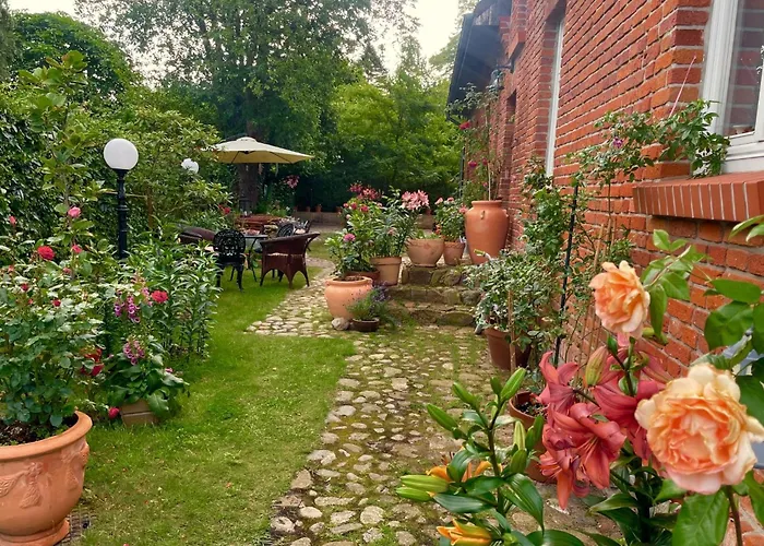 Anwesen Mit Garten- Grill Und Terrasse By Interhome Feriehus